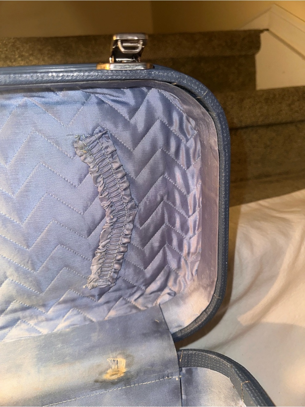 Vintage Blue Train Case Cosmetic Makeup Box-Rough Shape Inside - Picture 15 of 16